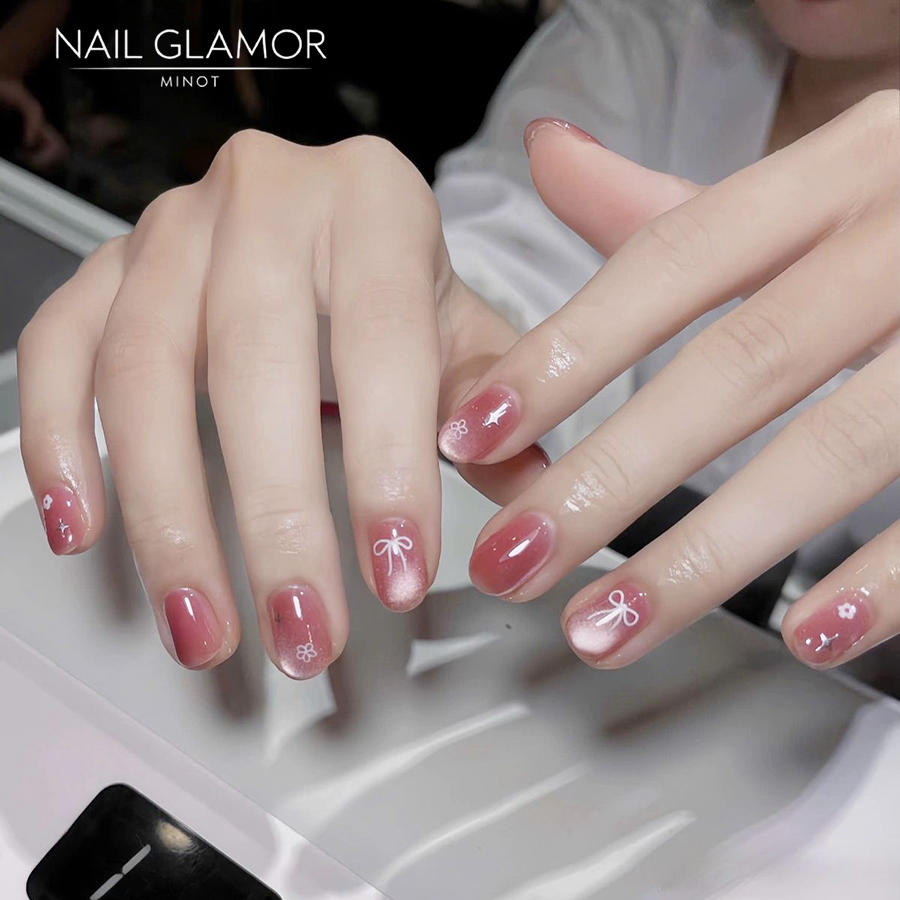Nail design by Nail Glamor